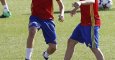 Ander Herrera, este martes, en el entrenamiento de la selección española junto a Saúl Ñíguez. /EFE