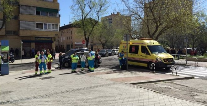 Un hombre dispara con una escopeta en la pierna a su pareja y se atrinchera en su casa. Europa Press