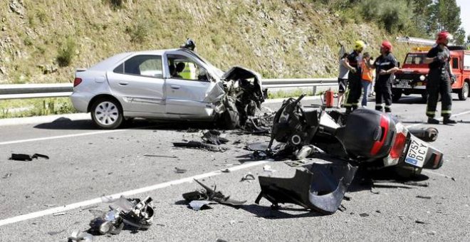 Imagen de archivo de un accidente de tráfico. EFE