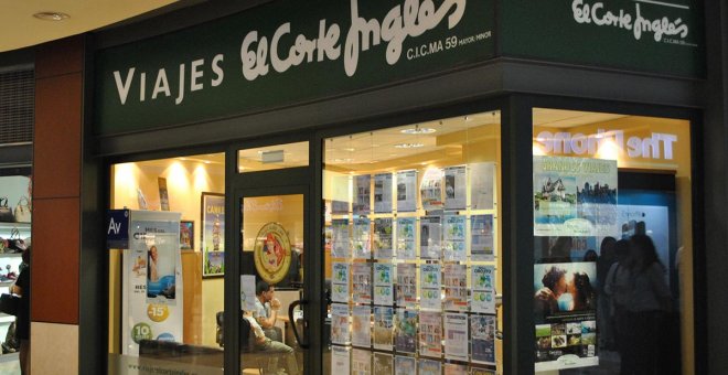 Una tienda de Viajes El Corte Inglés en un centro comercial.