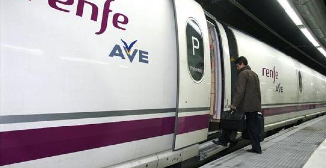 El Tribunal de la UE niega a Renfe la marca AVE por no reclamar en inglés / EFE