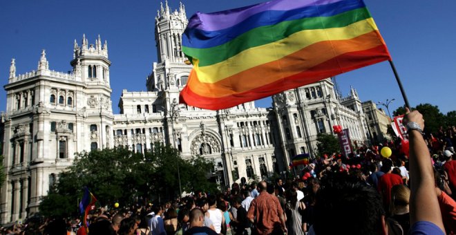 Imagen de archivo de una manifestación en Madrid por los derechos LGTBI / EFE