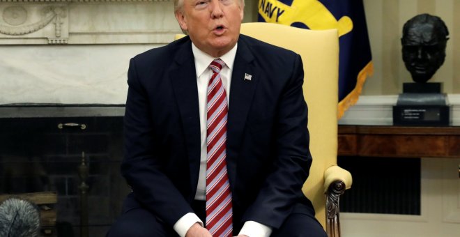 El presidente de EEUU Donald Trump durante la rueda de prensa posterior a su reunión con el Ministro de Exteriores ruso, Sergey Lavroc, en la Casa Blanca en Washington. EEUU. REUTERS/Kevin Lamarque