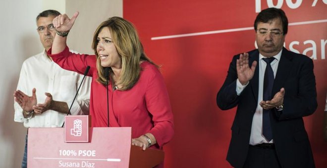 La presidenta de la Junta de Andalucía, Susana Díaz, y candidata a la secretaría general del PSOE, durante su intervención en un acto en el ultimo día de campaña en la localidad extremeña de Trujillo, donde ha contado con la presencia del presidente auto