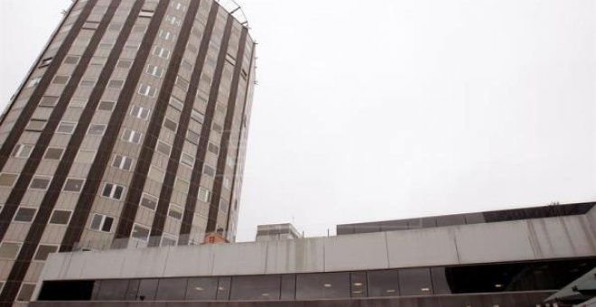 Entrada al hospital Materno-Infantil de La Paz en Madrid. EFE/Archivo