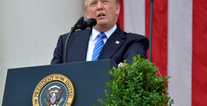 Donald Trump este lunes en el cementerio de Arlington, en Washington. /REUTERS