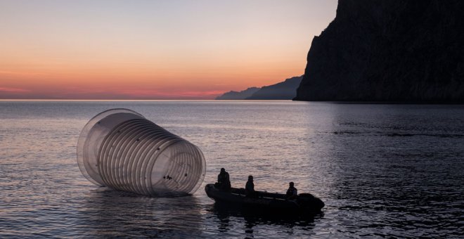 Acción de Greenpeace contra la contaminación por plásticos en el Mediterráneo. GREENPEACE