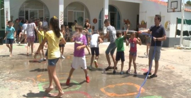 La Dirección General de Ordenación Educativa de la Consejería de Educación de la Junta de Andalucía considera "justificada" la falta de asistencia del alumnado. EUROPA PRESS