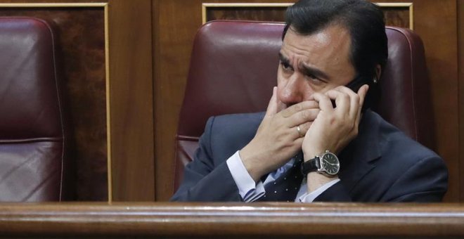 El diputado del PP Fernando Martínez-Maillo, ayer, durante el pleno del Congreso. EFE/Chema Moya