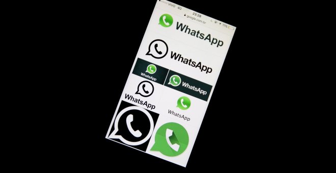 Una ilustración con los logotipos de Whatsapp./REUTERS