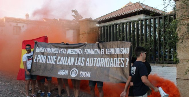 Neonazis del Hogar Social atacan la Mezquita de Granada./Twitter