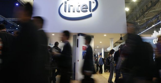 Logo de Intel fotografiado en el Mobile World Congress el pasado 27 de febrero en Barcelona.REUTERS