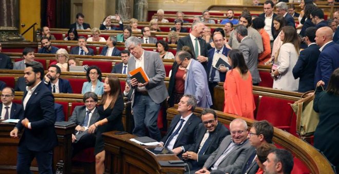 Diputats de PP, C's i PSC abandonen el Parlament com a gest de rebuig a votació sobre Llei del Referèndum / Toni Albir. EFE