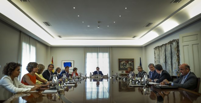 Vista general de la reunión extraordinaria del Consejo de Ministros celebrada el pasado jueves 7 de septiembre en el Palacio de la Moncloa. EFE/ Emilio Naranjo