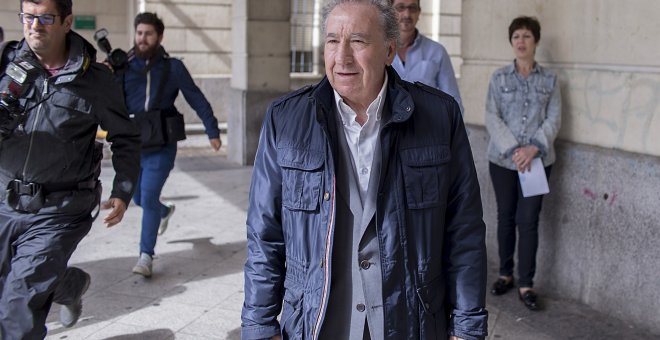 Manuel Muñoz Medina, empresario que simuló besar a Teresa Rodríguez, en los juzgados de Sevilla. E.P.