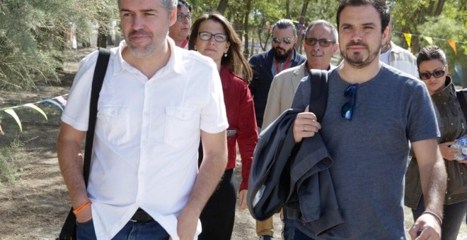 Unai Sordo (CCOO) y Alberto Garzón (IU) durante clausura de Escuela de Verano IU. IU/JOSÉ CAMÓ