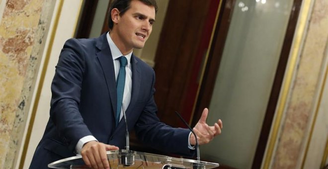 El lider de Ciudadanos Albert Rivera comparece en el Escritorio del Congreso de los Diputados. /EFE