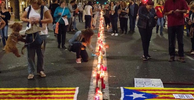 Manifestación en la Avenida de la Diagonal de Barcelona convocada por Omnium Cultural y la ANC para pedir la libertad de sus líderes. | MARTA PÉREZ (EFE)