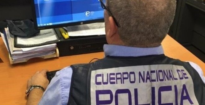 Detenido en Alicante un hombre por difundir fotografías de siete menores en Internet. EP