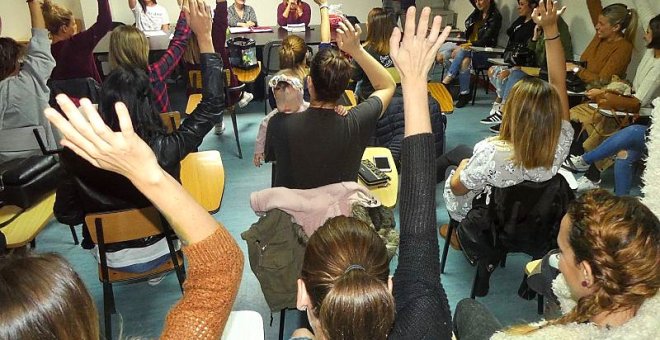 Asamblea de trabajadoras de Bershka./Público