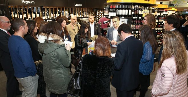 Presentación de la nueva bodega online de Carreofour en la localidad de Alcobendas (Madrid). E.P.