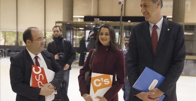 Los candidatos de PSC, Miquel Iceta; Ciudadanos, Inés Arrimadas; y PPC, Xavier García Albiol, en una imagen de archivo. EFE