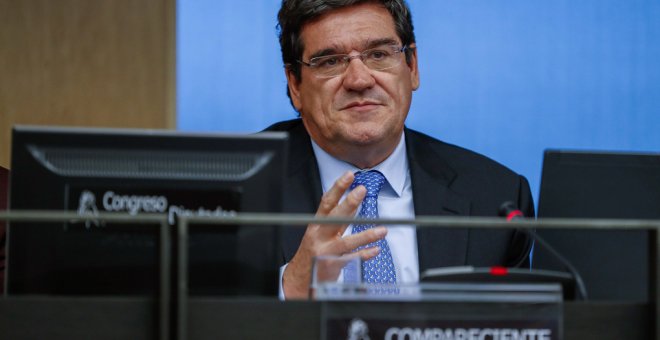 El presidente de la Autoridad Independiente de Responsabilidad Fiscal (AIReF), José Luis Escrivá, durante su comparecencia en la Comisión de Presupuestos del Congreso de los Diputados. EFE/Emilio Naranjo