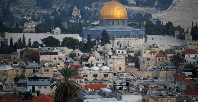 Vista general de la parte vieja de la ciudad de Jerusalén y la Cúpula de la Roca. / Reuters