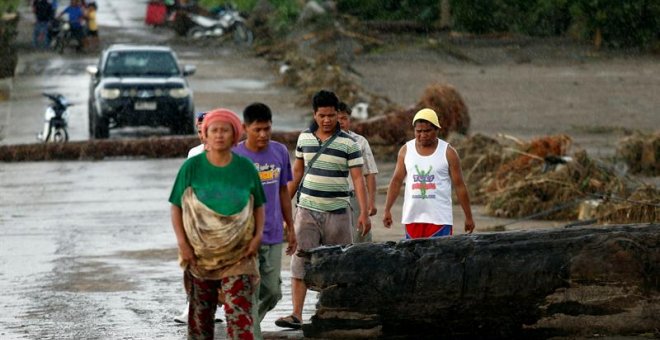 La tormenta Tembin deja Filipinas tras causar 200 mueros en el sur. EFE/EPA/Jeoffrey Maitem