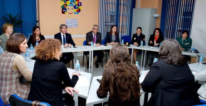 Ángel Garrido (Consejero de Presidencia, Justicia y Portavoz del Gobierno de la Comunidad de Madrid) y Carlos Izquierdo (Consejero Políticas Sociales y Familia de la Comunidad de Madrid) en el Centro del Día Ayaan Hirsi Alí Foto: Comunidad de Madrid