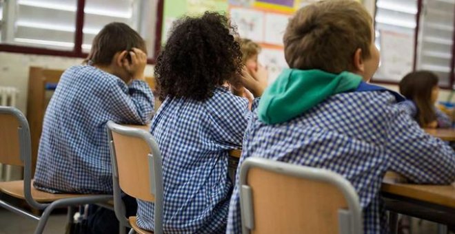 Un grupo de niños en la escuela.- EFE