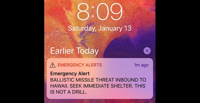 La alerta enviada a los teléfonos móviles de la población de Hawai.
