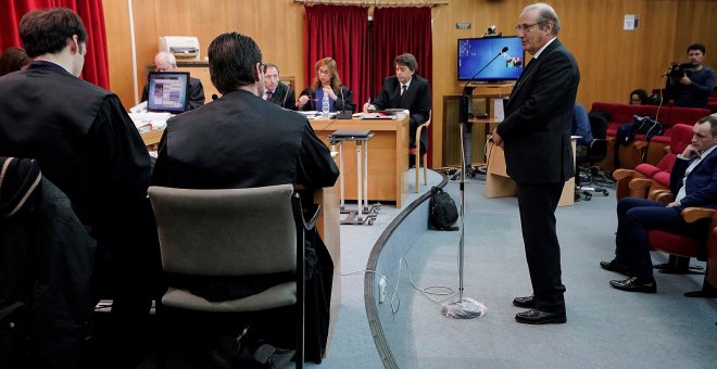 Francisco Franco Martinez-Bordiu, nieto del dictador Francisco Franco, durante su declaración en un juzgado de Teruel. EFE