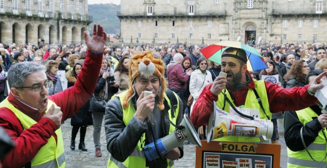 Manifestación en el Obradoiro de los trabajadores de la Administración de Justicia. EFE