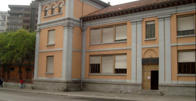 Edificio de la calle Francos Rodríguez de la capital, vacío desde la marcha de la UNED. Blog Conocer Madrid