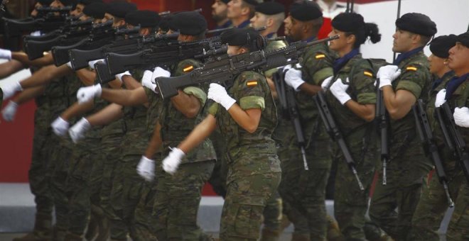 El Ejército desfila en el Día de las Fuerzas Armadas. EP