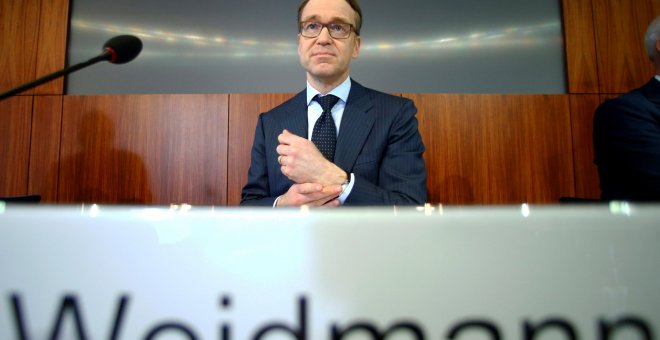 Jens Weidmann, presidente del Bundesbank y principal favorito para suceder en 2019 a Mario Draghi en el BCE, en la rueda de prensa del banco central alemán. REUTERS/Ralph Orlowski