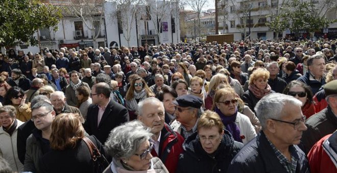 Concentración en Getafe en repulsa por los niños asesinados por su padre / EFE