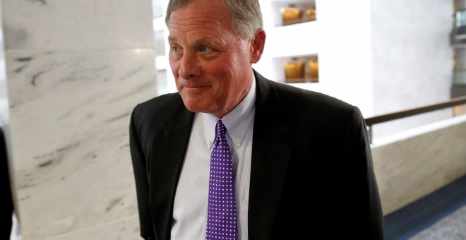 El senador republicano Richard Burr llega al Comité de Inteligencia del Senado de EEUU este miércoles. REUTERS/Joshua Roberts Foto del 16 de mayo de 2018