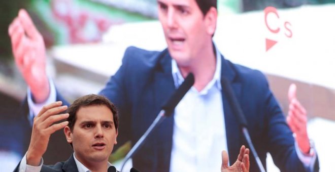 El lider de Ciudadanos, Albert Rivera, en un acto celebrado en Granada. EFE/ Miguel Angel Molina