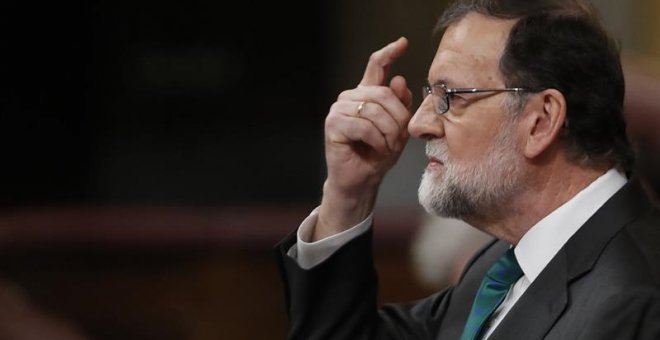 31/05/2018.- El presidente del Gobierno, Mariano Rajoy, durante su intervención ante el pleno del Congreso, en la primera jornada de la moción de censura presentada por el PSOE contra el Gobierno. EFE/ Javier Lizón