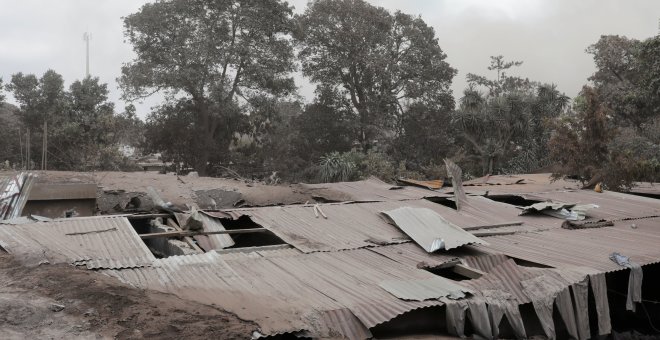 Una vista de un área afectada por la erupción del volcán Fuego en El Rodeo en Escuintla, Guatemala/Reuters