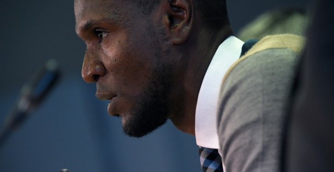 Eric Abidal en una imagen de archivo. / AFP - LLUIS GENE