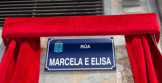 Calle dedicada a Marcela y Elisa en A Coruña. / ANDY PÉREZ