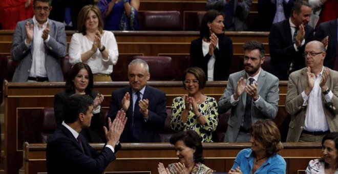 El presidente del gobierno Pedro Sánchez, tras su intervención en el pleno extraordinario para informar de su programa de Gobierno y dar cuenta del Consejo Europeo que se celebró los pasados 28 y 29 de junio. EFE