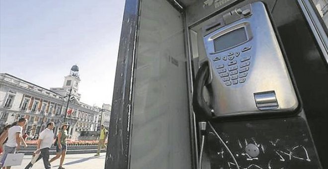 Una cabina en la madrileña Puerta del Sol/ EFE