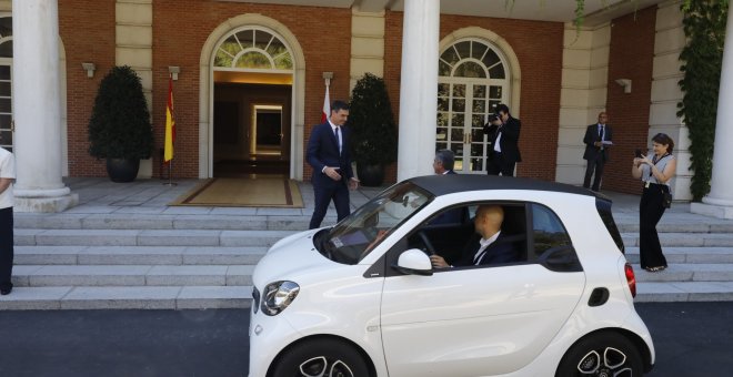 El presidente del Gobierno, Pedro Sánchez, recibe al presidente del Gobierno. EUROPA PRESS/Marta Fernández Jara