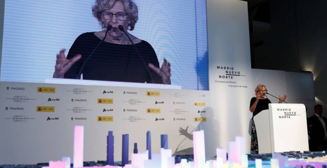 La alcaldesa de Madrid, Manuela Carmena, durante la presentación de la maqueta del proyecto Madrid Nuevo Norte. EFE