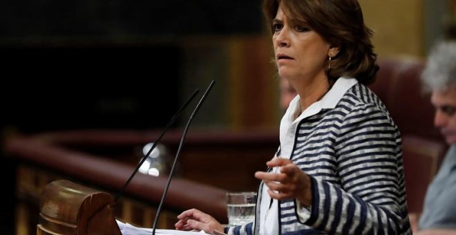 12/09/2018.- La ministra de Justicia, Dolores Delgado, durante su intervención hoy en la sesión de control al Gobierno en el Congreso de los Diputados. EFE/Juan Carlos Hidalgo