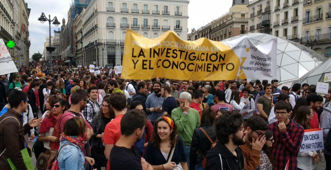 Imagen de la manifestación convocada por la FJI en ____ para luchar "por una sociedad basada en la investigación y el conocimiento". | FJI